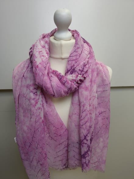 Lange dames sjaal Daphne-takkenmotief-fuchsia wit paars roze