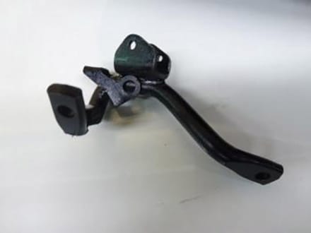 Platine de repose pied passager gauche pour Scooter Revatto 125 Imperator Chinois Neuf