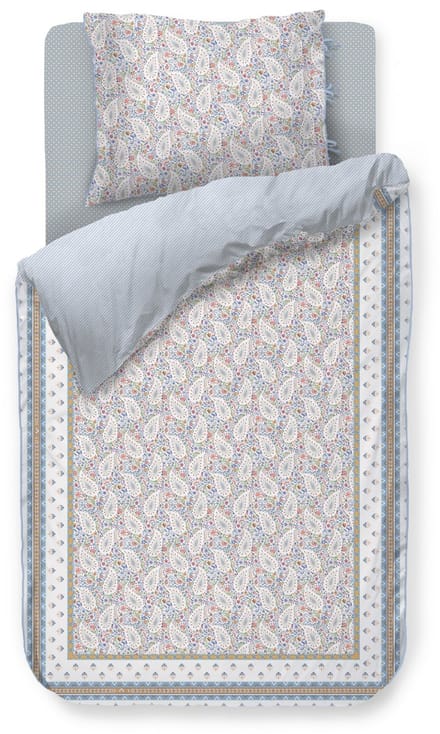 Pip Studio Kairi Bloom kussensloop - Licht blauw - 60 x 70 cm