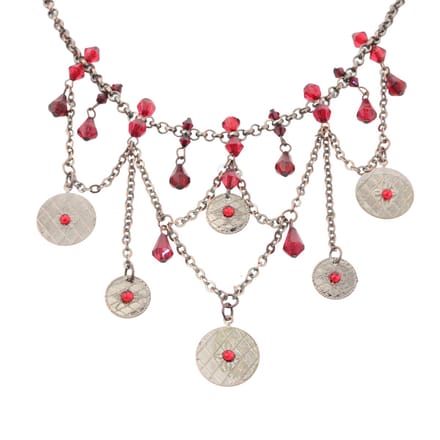 Behave – Statement ketting rode kralen – Boho look rosékleur vintage