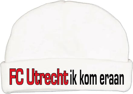 Babymutsje met de tekst: FC Utrecht ik kom eraan !