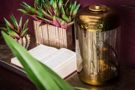 PTMD Lazaro Tafellamp - 18 x 18 x 32 cm - LED lamp - Goud - Goud