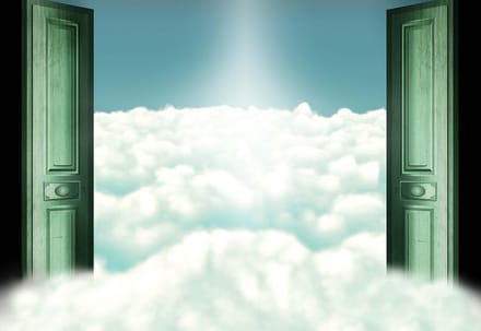 Fotobehang Sky Clouds Doors | XL - 208cm x 146cm | 130g/m2 Vlies
