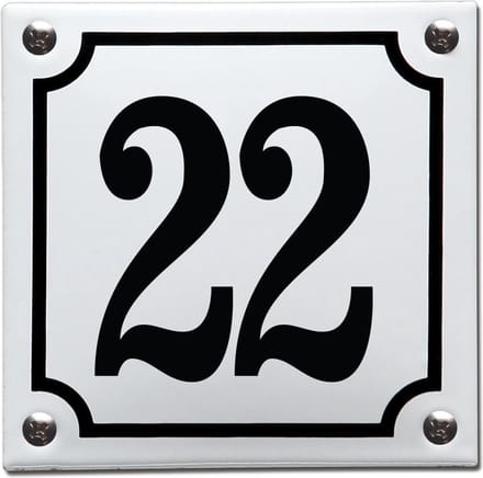 Emaille huisnummer wit/zwart nr. 22