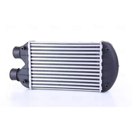 Intercooler NISSENS 96701
