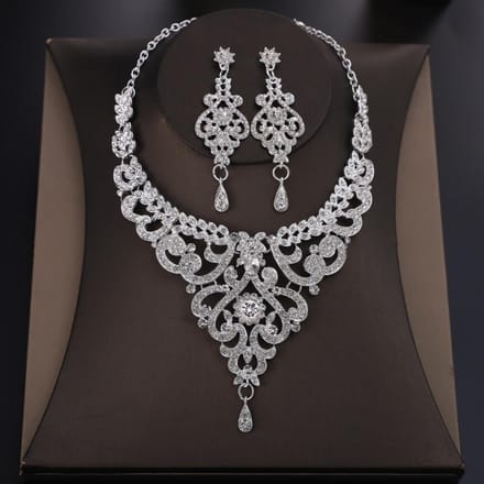 3-delige Sieradenset High-end Strass Oorbellen Ketting Bruiloft Dames Accessoires -6587 gray
