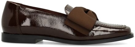 Manfield - Dames - Bruine lakleren loafers met strik - Maat 42