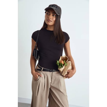 boohoo Dames Aansluitend top met korte mouwen en lange snit | Zwart | Maat: 40