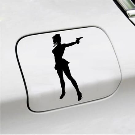 Bumpersticker - Vrouw Met Geweer - 8 X 16 - Zwart