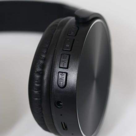 Zazitec Xb450bt Draadloze On-ear Koptelefoon - Zwart