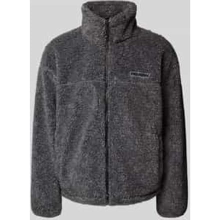 Teddybont Jack met opstaande kraag en Labeldetail