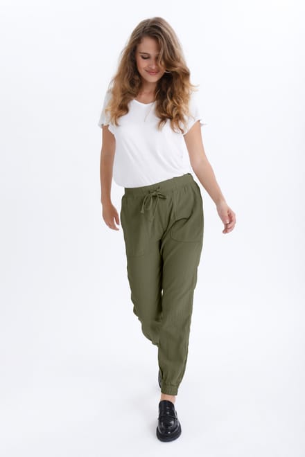 Pants Suiting Relaxed fit Grape Leaf green