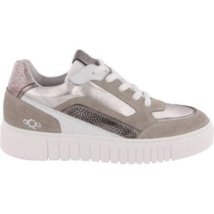 Aqa Sneakers