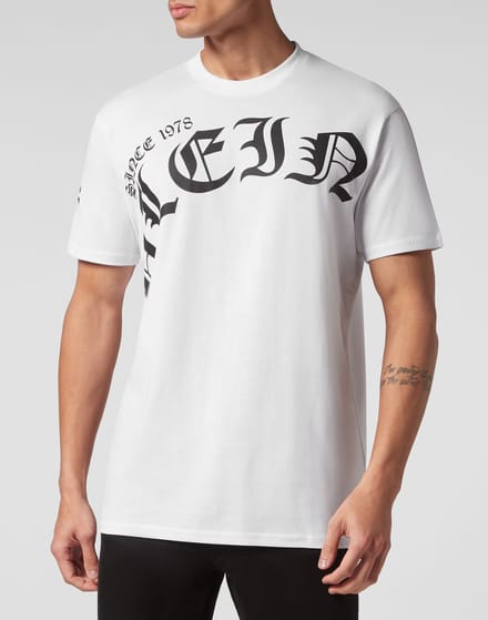 T-Shirt Ronde Hals Gothic Plein