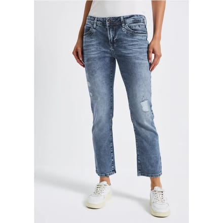 Jeans met destroyed details