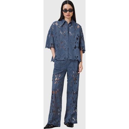 AllSaints Charli Emb Shirt Dusty Blue Größe: 2 | Ausgestellte Hosen Outlet | Damen | Blau