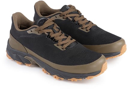 Fox Explorer V2 trainer Size 44