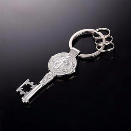 Sleutelhanger Benedictus verzilverd