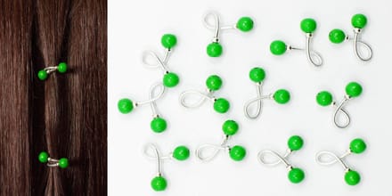 Haar binders met houten kralen groen