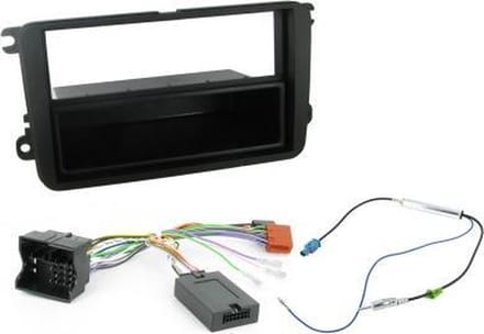 Volkswagen Radio met stuurwielbedienings interface en antenne verloop