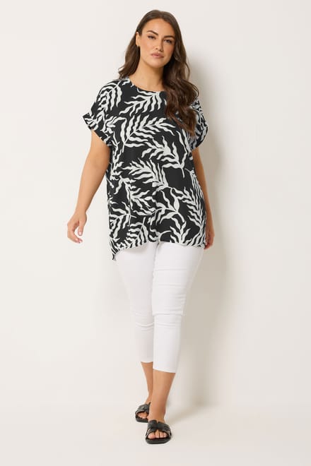 Yours Zwarte Top Met Bladprint Size 42