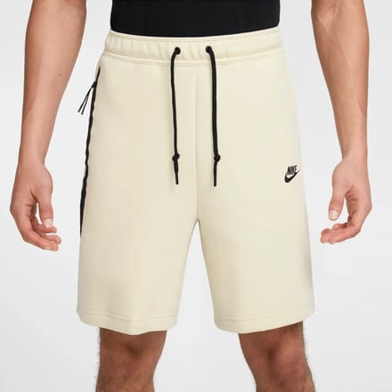 Korte Nike Tech Fleece