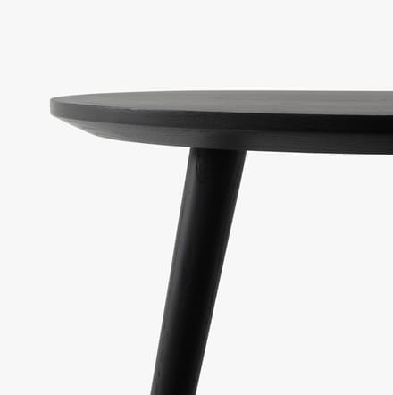 &Tradition In Between Tafel rond SK3 & SK4 - eiken, zwart gelakt - Ø90 cm