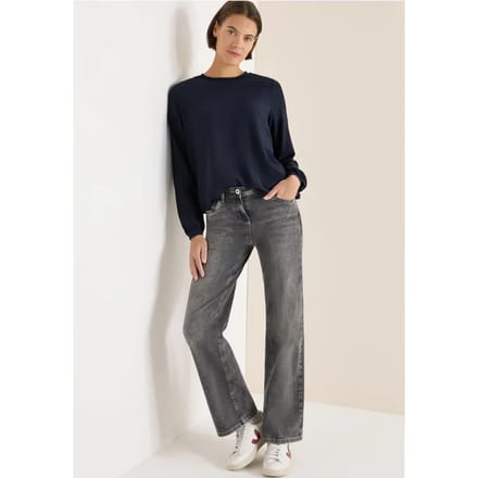 Blouse met gesmockte halslijn