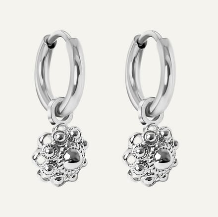 Zeeuwse knop oorbellen zilver