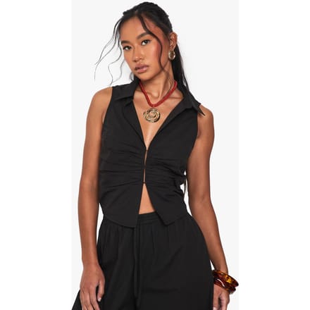 boohoo Dames Gerafeld Poplin Mouwloos Gilet | Zwart | Maat: 40