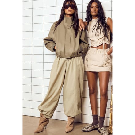 boohoo Dames Poplin Geplooide Barrel Leg Broek | Steen | Maat: 34