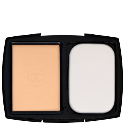 Chanel Langhoudende Uiterst Comfortabele Compacte Foundation Met Perfecte Finish Chanel - Ultra Le Teint Langhoudende Uiterst Comfortabele Compacte Foundation Met Perfecte Finish B30