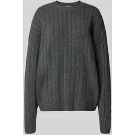 Gebreide pullover met kabelpatroon