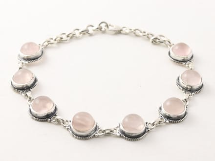 Bewerkte zilveren armband met rozenkwarts