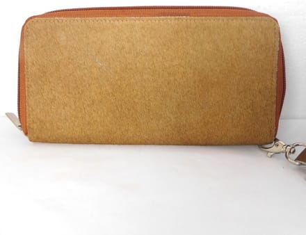Clutch- van koeienhuid - met polsband - maat 22 X 12 cm