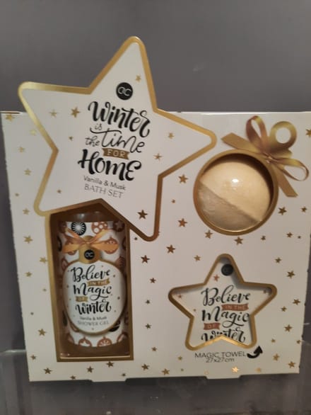 Winter Magic Bath Set - Bath Care Set With Towel