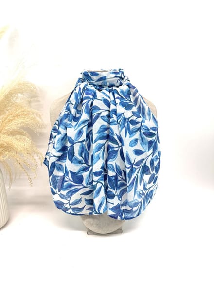 Lange dames sjaal Feline-bladerenmotief-blauw wit saffier koningsblauw aqua