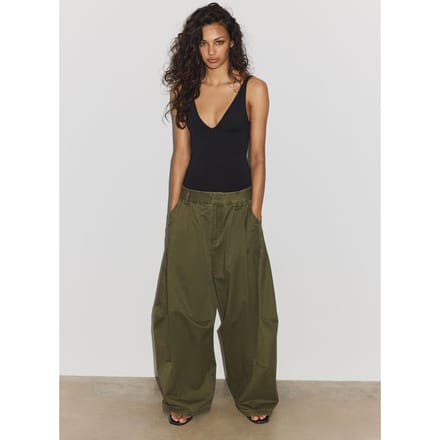 Stradivarius Body met V-hals en spaghettibandjes  Zwart L