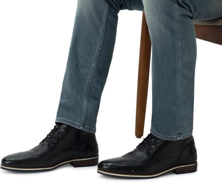 Manfield - Heren - Zwarte leren veterboots - Maat 43