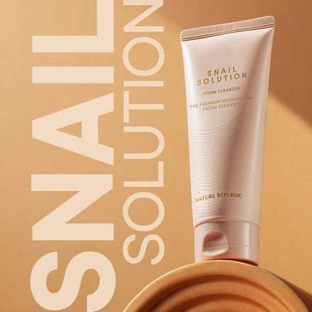Nature Republic Snail Solution Schuimende Gezichtsreiniger (150 ml) beige