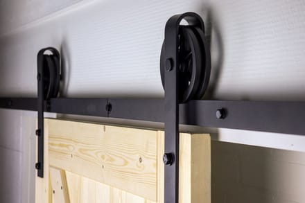 Wovar Zwart Schuifdeursysteem met Rails | Grote Wielen Model Compleet 200 cm | Per Set