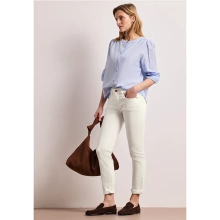 Mid Waist Slim Legs jeans in casual fit
