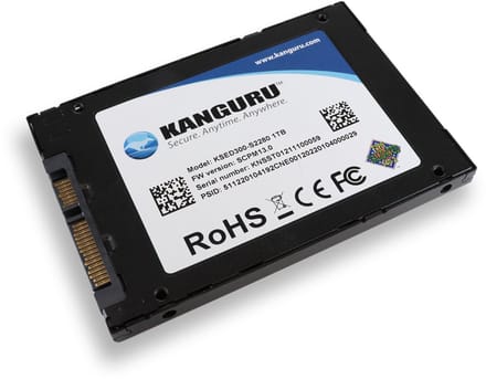 Kanguru – Defender SED300 – 2 TB – FIPS 140-2 – SATA - 2.5" - Self-Encrypting SSD – Opal Compliant - Zwart
