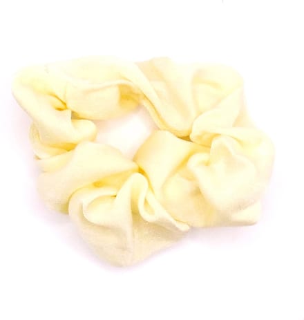 Scrunchie satijn beige geel
