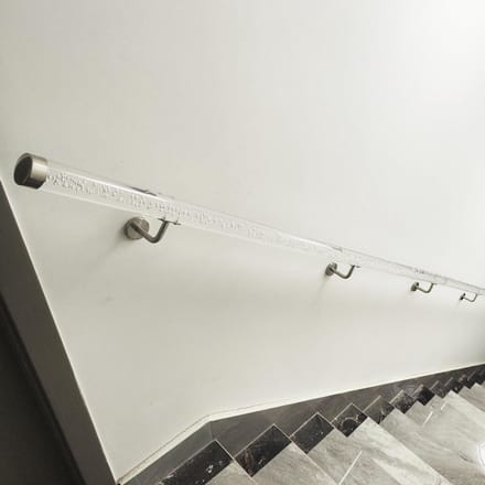 Trapleuning Acryl - Veiligheidsleuning Muur - Veilig Lopen Trap - Sterke RVS Beugels - 5 cm Dik - Transparant