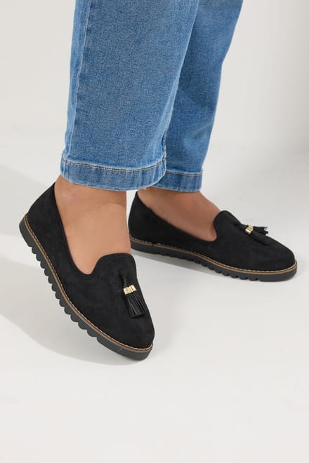 Yours Zwarte Loafers Van Imitatiesuède Met Kwastjes In Brede Epasvormsize 42E