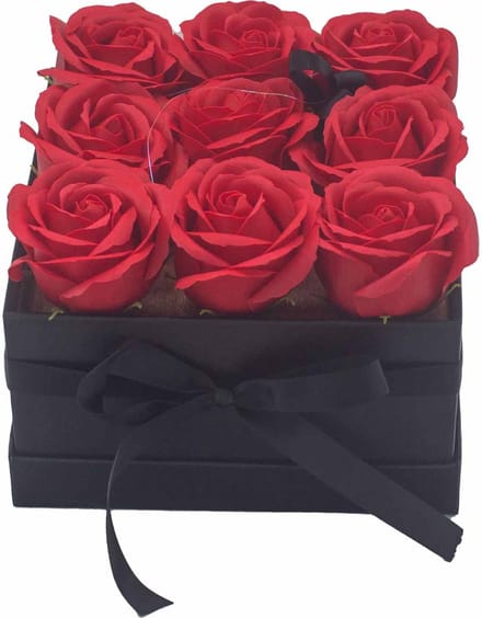 Zeep Bloemen Geschenkset - 9 Rode Rozen - Vierkant - 18x18x15cm