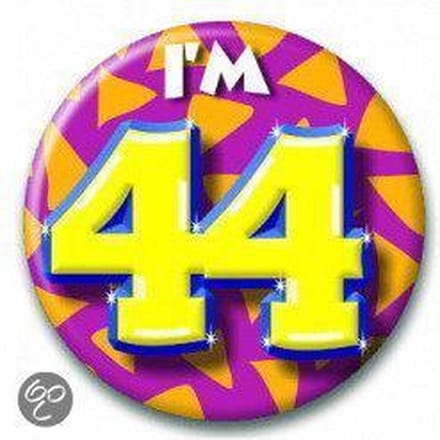 Paper Dreams Button 44 jaar - 55mm