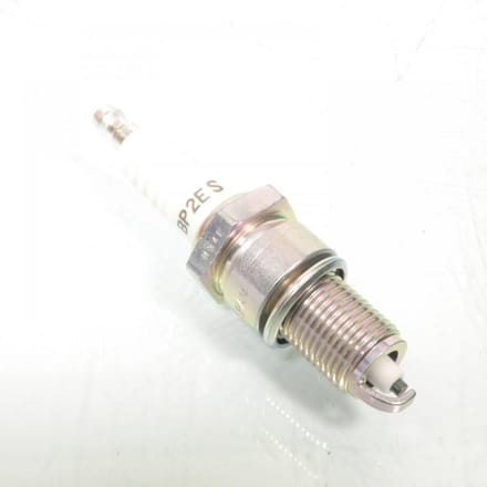 Bougie d'allumage NGK pour Auto BP2ES / 3467 Neuf