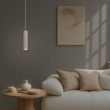 Hanglamp KARBON 1 met slanke geribbelde buiskap - Sollux Lighting - IP20 - Wit aluminium behuizing - 8 x 8 x 118 cm - 1 x GU10 LED, exclusief lichtbron - Max. 10 W - Minimalistische hanglamp voor woonkamer, eetkamer en keuken